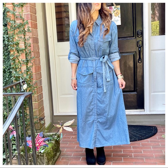 ShopEvelynne Dresses & Skirts - Paris fashion chic jean belted shirt Maxi dress